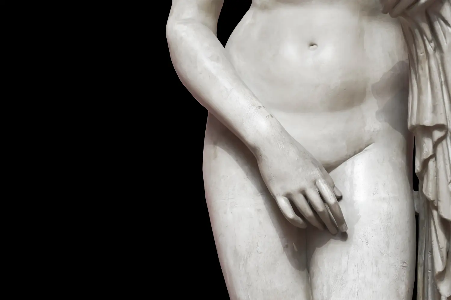 Cosmopolitan Aesthetics Hannover und Braunschweig - Klassische antike Skulptur einer Frau aus Marmor oder weißem Stein. Antike griechische Kunst und Kultur, menschliche Statue