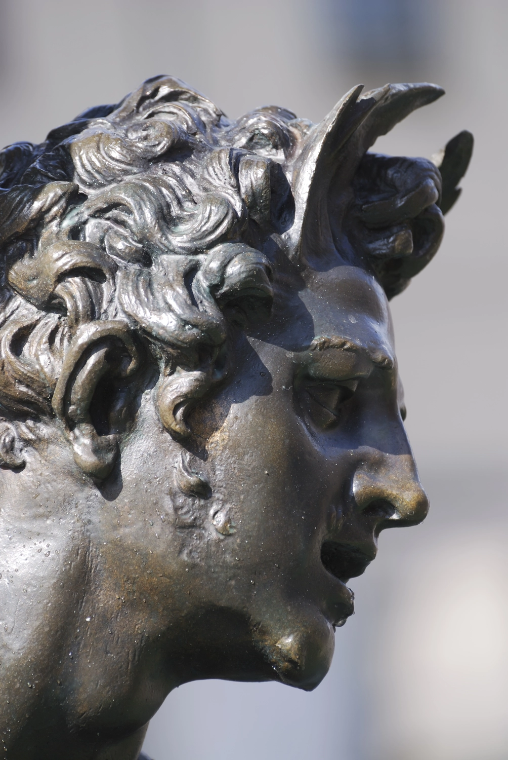 Cosmopolitan Aesthetics Hanover and Braunschweig - Female Statue